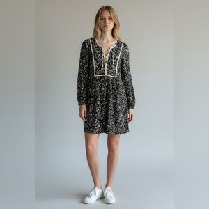 Old Navy Black and Cream Floral Dress